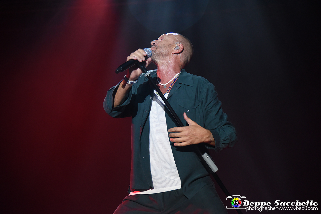 VBS_0906 - Concerto Biagio Antonacci - Palco Centrale Tour 2023.jpg